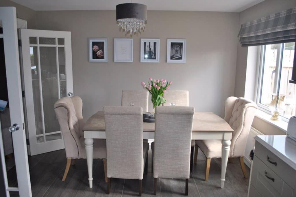 הוילה Swallow Lane, Enniskillen, Co Fermanagh, 5* Chic מראה חיצוני תמונה